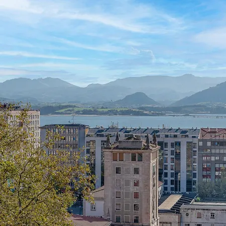 En El Corazon De La Ciudad Junto A Estaciones * Santander