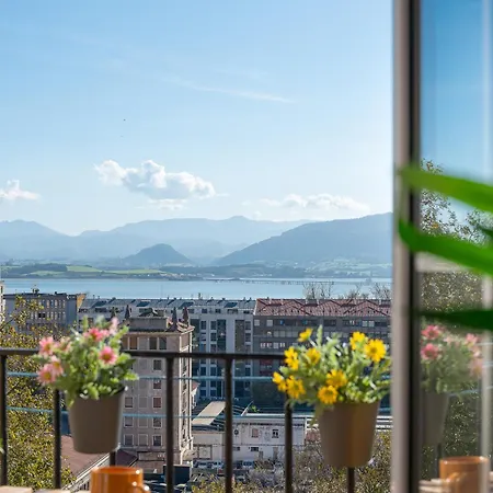 En El Corazon De La Ciudad Junto A Estaciones Santander