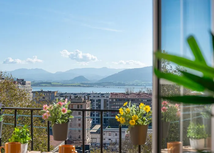 En El Corazon De La Ciudad Junto A Estaciones Santander