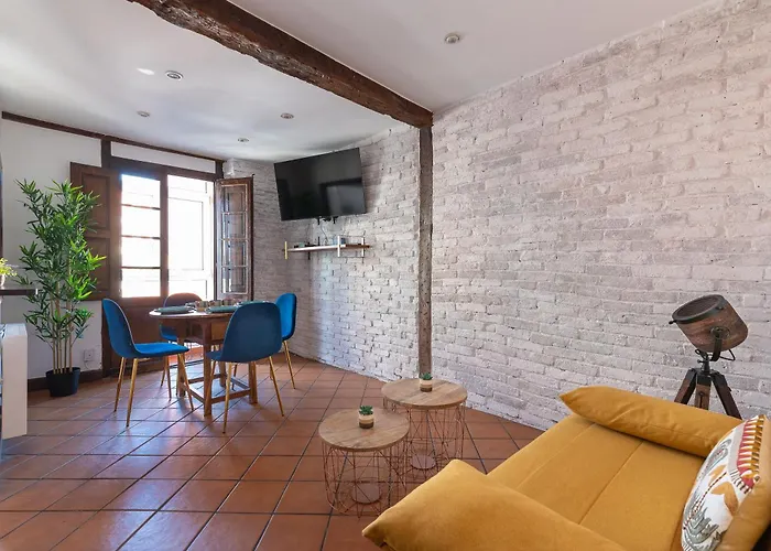 En El Corazon De La Ciudad Junto A Estaciones *