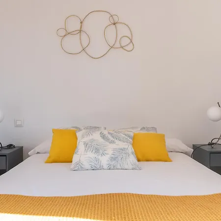 En El Corazon De La Ciudad Junto A Estaciones * Santander