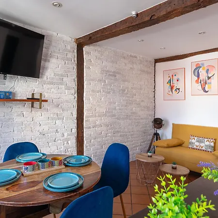 En El Corazon De La Ciudad Junto A Estaciones Lägenhet *