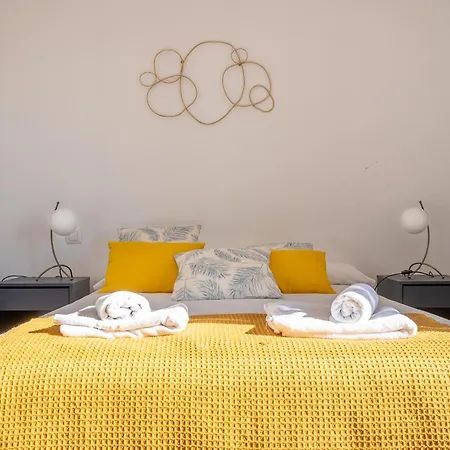 Lägenhet En El Corazon De La Ciudad Junto A Estaciones *