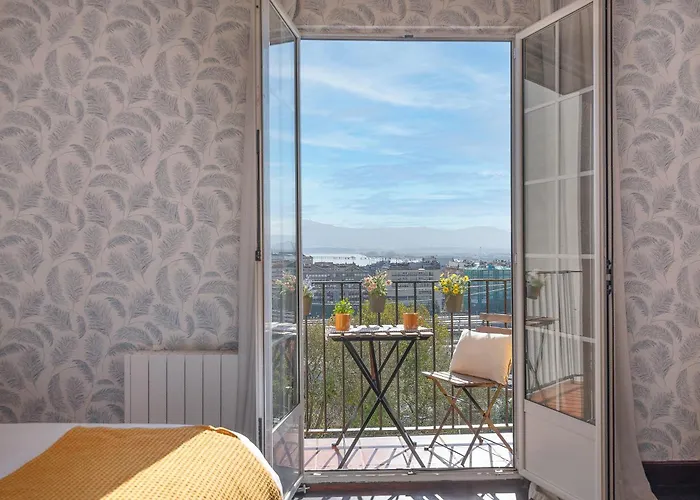 En El Corazon De La Ciudad Junto A Estaciones